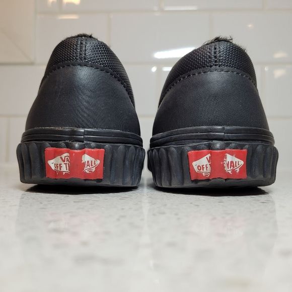 Vans X Marvel Slip-On Marvel Black Widow - Picture 8 of 14